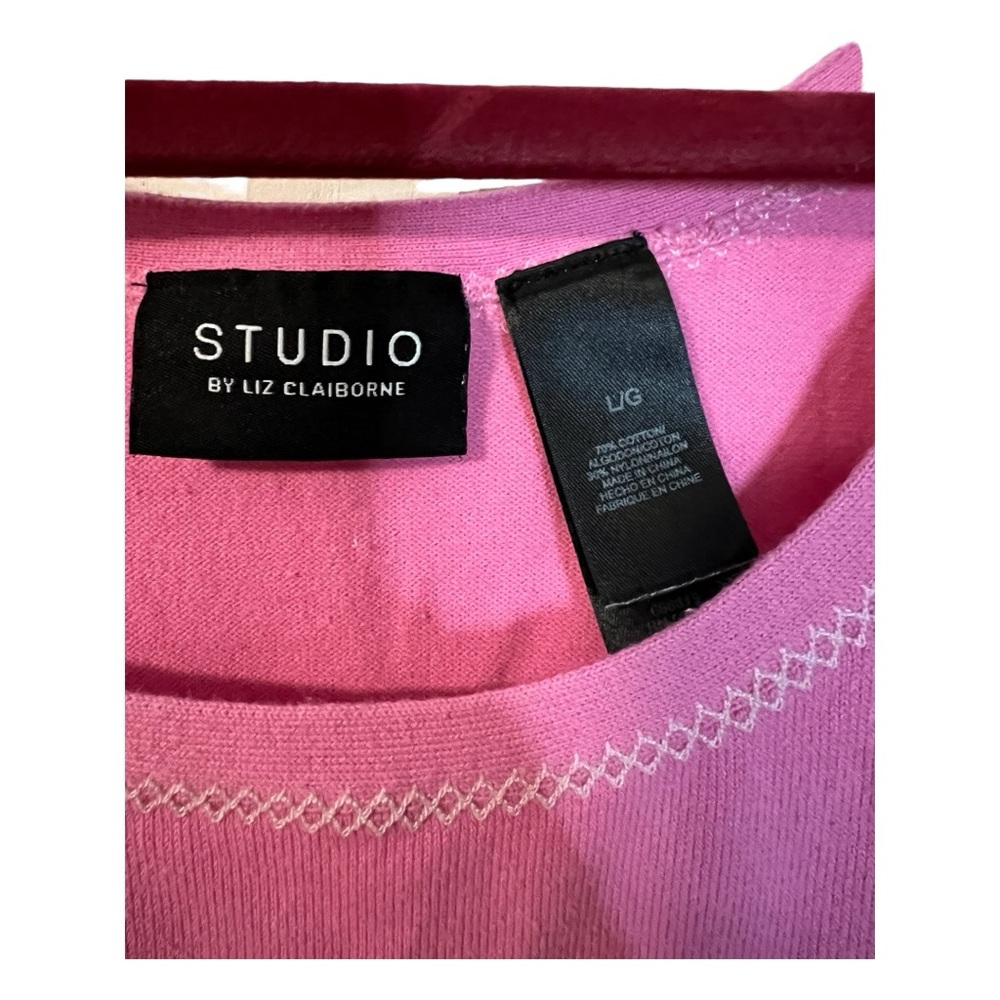 A Liz Claiborne pink tank top in size large - Picture 3 of 5